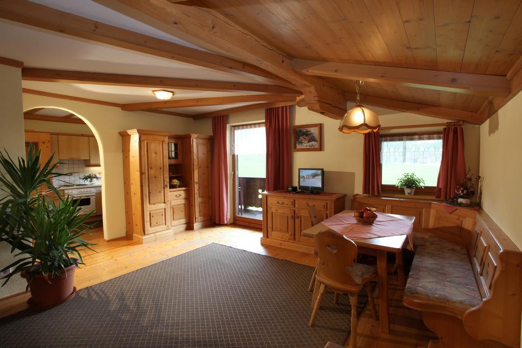 Gaestehaus Hoelzl อิทเทอร์ ห้อง รูปภาพ