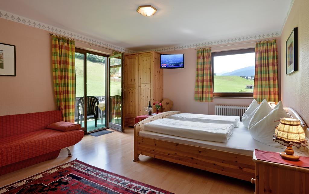 Gaestehaus Hoelzl อิทเทอร์ ห้อง รูปภาพ